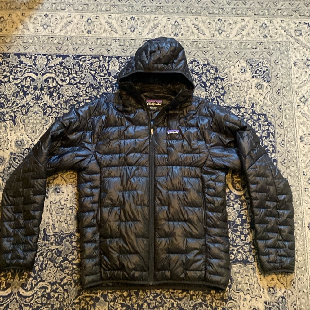 Men’s size medium Patagonia Nano hoody jacket